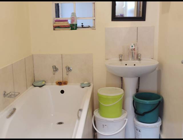 3 BEDROOM HOUSE FOR SALE IN SERALENG